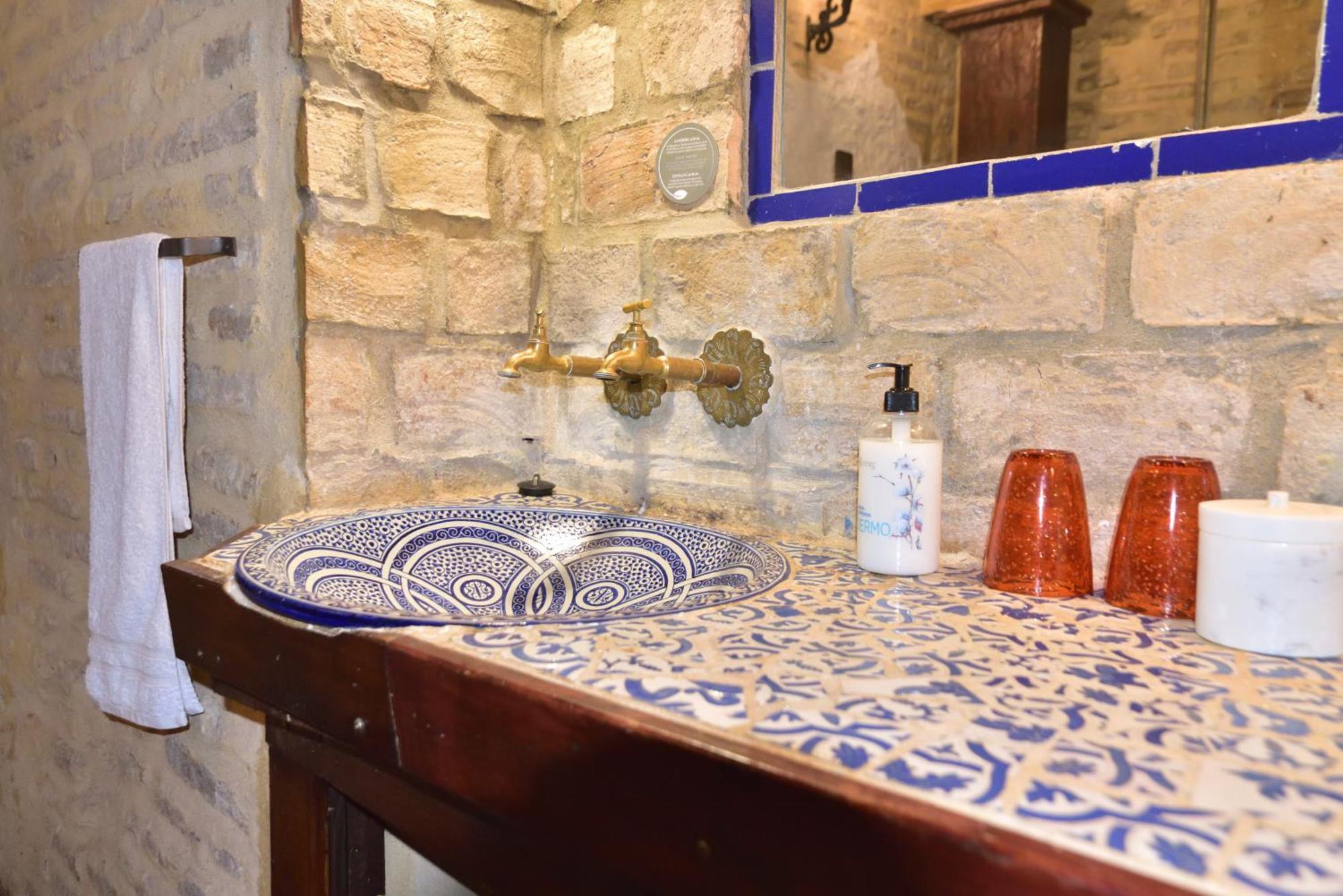 Suite Dona Ines Barrio Santacruz إشبيلية المظهر الخارجي الصورة