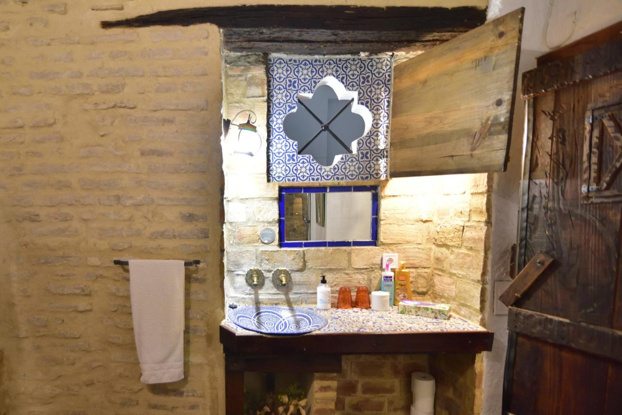 Suite Dona Ines Barrio Santacruz إشبيلية المظهر الخارجي الصورة